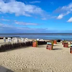 Apartamento Strandloft Im Haus Frauenpreiss Sahlenburg - Strandnah - 2 Hunde Willkommen -schwimmbad - Sauna - Direkt Am Wald - Dachterrasse Mit Blick Nach Neuwerk