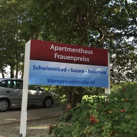 Apartamento Strandloft Im Haus Frauenpreiss Sahlenburg - Strandnah - 2 Hunde Willkommen -schwimmbad - Sauna - Direkt Am Wald - Dachterrasse Mit Blick Nach Neuwerk